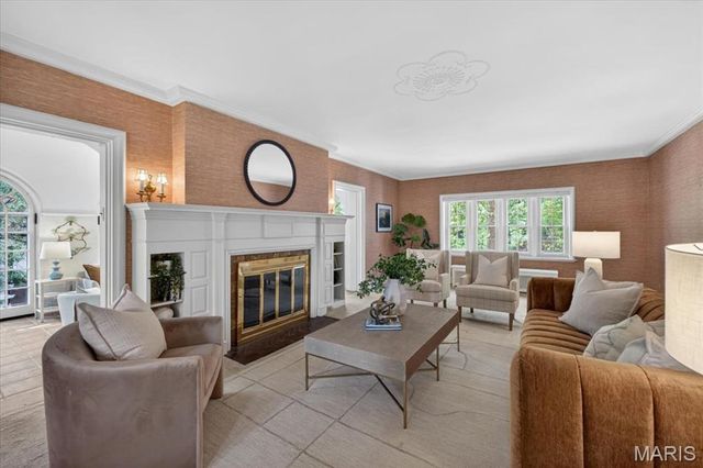 405 W Swon Avenue, Webster Groves, MO 63119