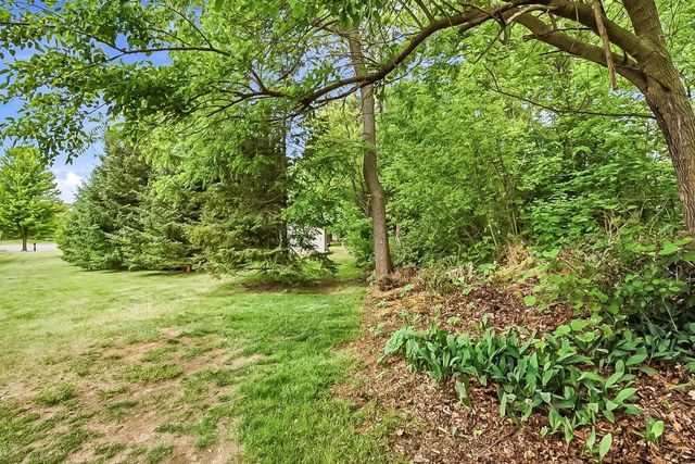 1163 Gruennert Court, Jefferson, WI 53549