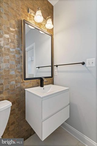 43915 KITTIWAKE DR, Leesburg, VA 20176