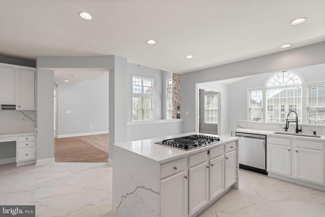 43915 KITTIWAKE DR, Leesburg, VA 20176