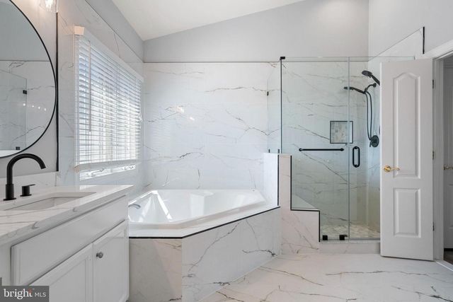 43915 KITTIWAKE DR, Leesburg, VA 20176