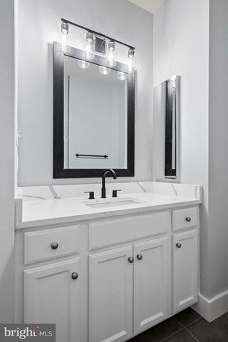 43915 KITTIWAKE DR, Leesburg, VA 20176