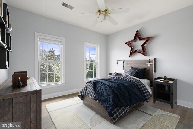 43915 KITTIWAKE DR, Leesburg, VA 20176