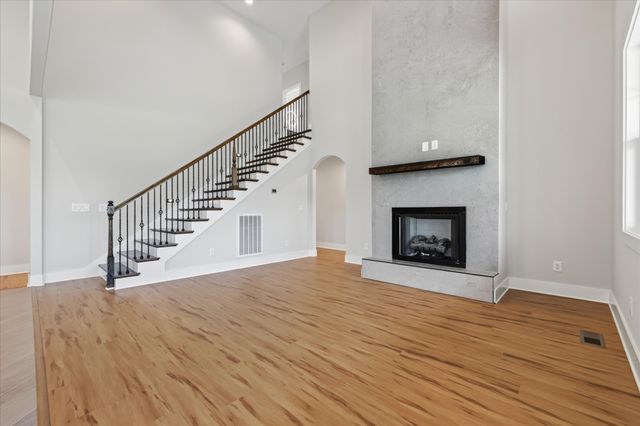 281 Bluebell Dr, Clarksville, TN 37043