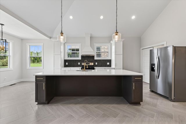 281 Bluebell Dr, Clarksville, TN 37043