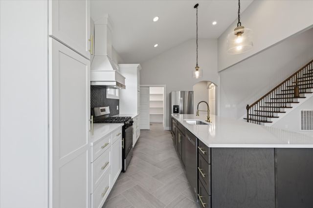 281 Bluebell Dr, Clarksville, TN 37043