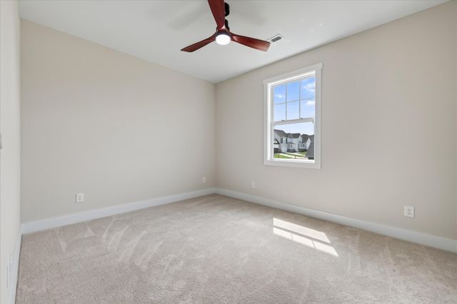 281 Bluebell Dr, Clarksville, TN 37043