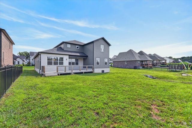 281 Bluebell Dr, Clarksville, TN 37043