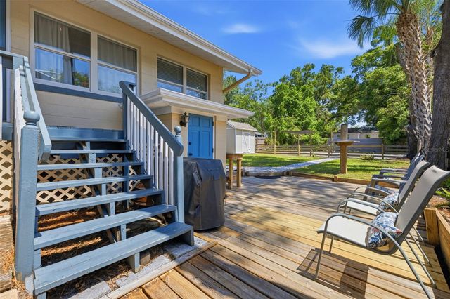 1423 E HENRY AVENUE, Tampa, FL 33604