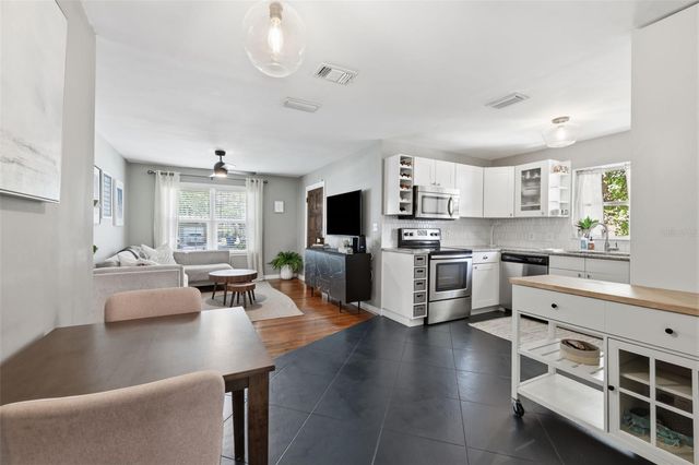 1423 E HENRY AVENUE, Tampa, FL 33604