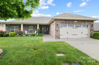 7266 Kenyon Drive, Denver, NC 28037