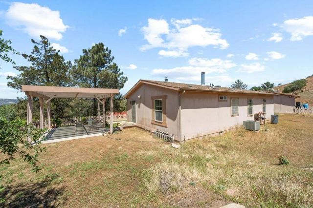 22002 Lyons Valley Road, Alpine, CA 91901