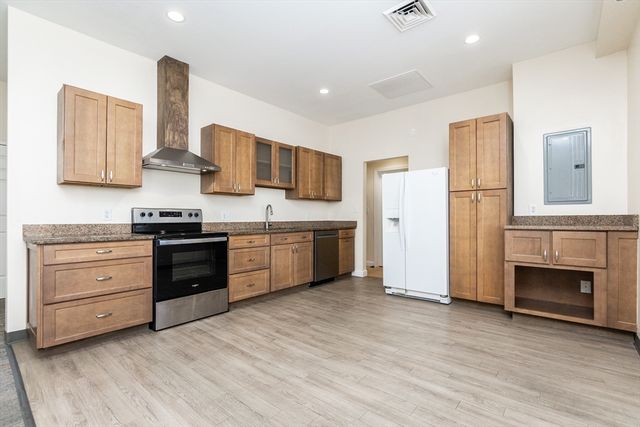 909 Hancock 2, Quincy, MA 02170