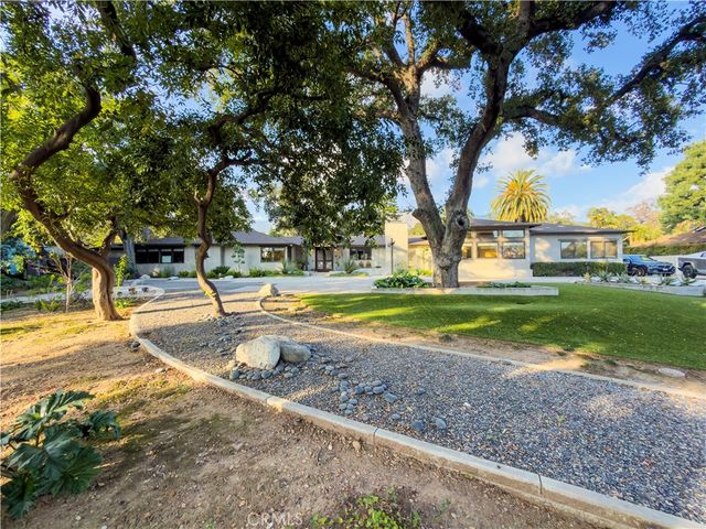 865 W Foothill, Arcadia, CA 91006