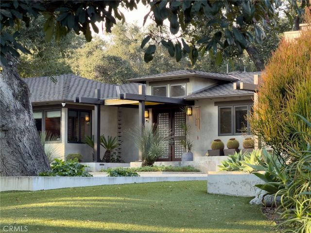865 W Foothill, Arcadia, CA 91006