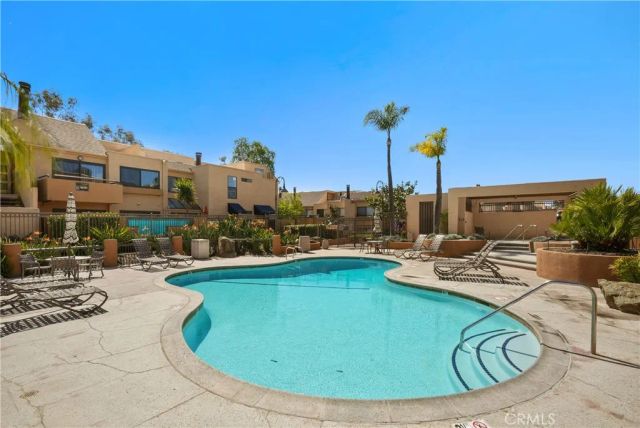 25712 Le Parc 21, Lake Forest, CA 92630