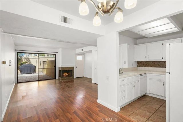 25712 Le Parc 21, Lake Forest, CA 92630