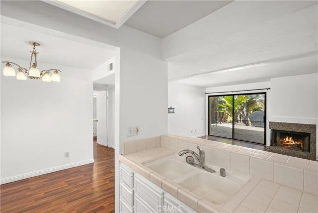 25712 Le Parc 21, Lake Forest, CA 92630