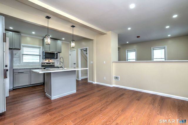 120 Smith Street, Derby, CT 06418