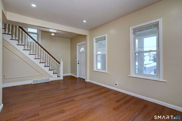 120 Smith Street, Derby, CT 06418