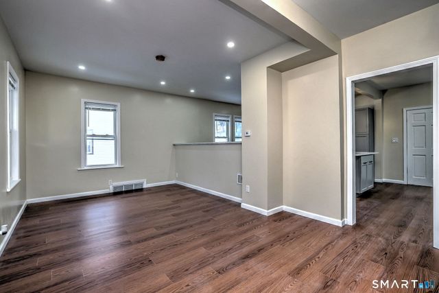 120 Smith Street, Derby, CT 06418