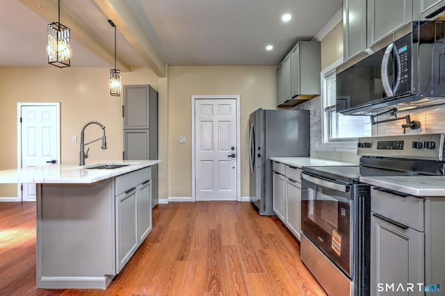 120 Smith Street, Derby, CT 06418