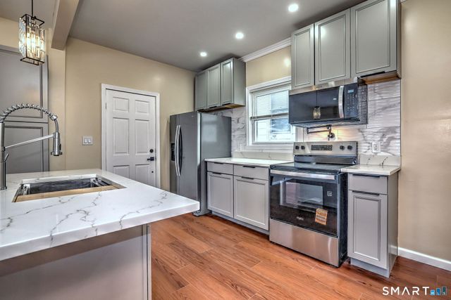 120 Smith Street, Derby, CT 06418