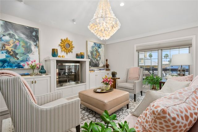 25 Luau Lane, Rockport, TX 78382