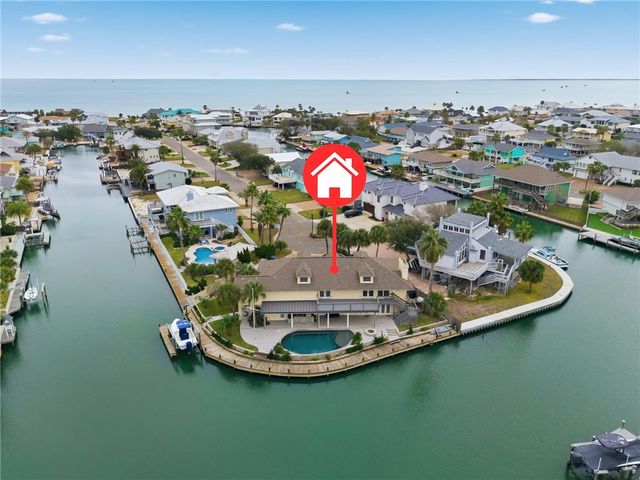 25 Luau Lane, Rockport, TX 78382