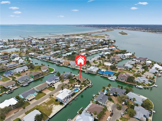 25 Luau Lane, Rockport, TX 78382
