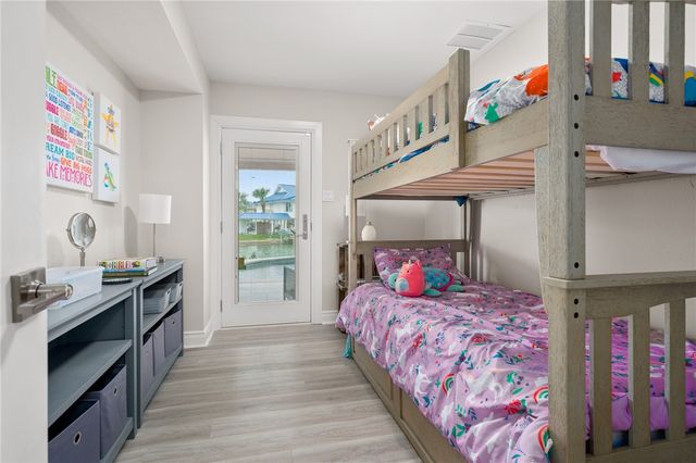 25 Luau Lane, Rockport, TX 78382