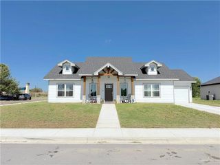 800 Falcon Drive, Rio Grande City, TX 78582