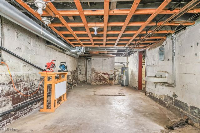 2408 S Linden Avenue, Alliance, OH 44601