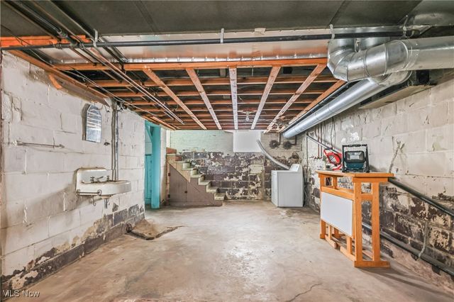 2408 S Linden Avenue, Alliance, OH 44601