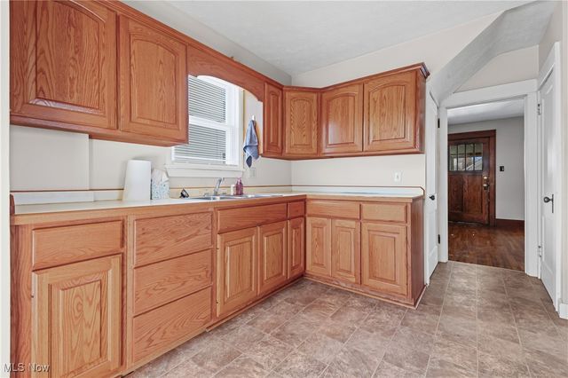 2408 S Linden Avenue, Alliance, OH 44601