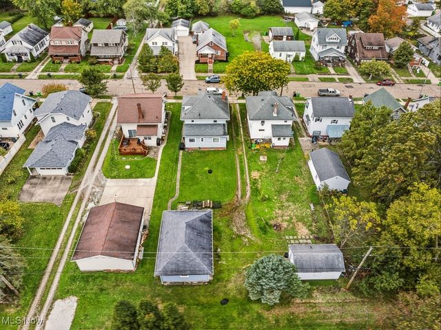 2408 S Linden Avenue, Alliance, OH 44601