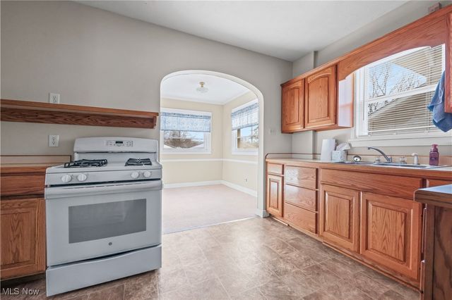 2408 S Linden Avenue, Alliance, OH 44601