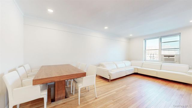 64-11 99th Street 318, Rego Park, NY 11374