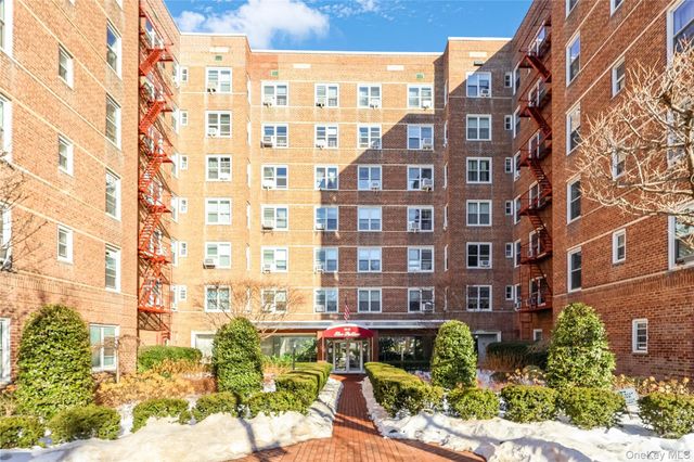 64-11 99th Street 318, Rego Park, NY 11374