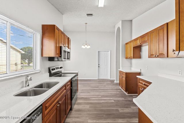 1037 SW California Boulevard, Port St. Lucie, FL 34953