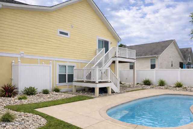 329 NE 59th Street, Oak Island, NC 28465