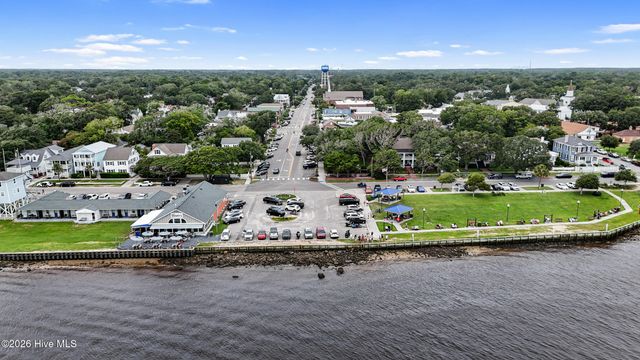 329 NE 59th Street, Oak Island, NC 28465