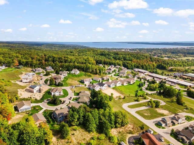 000 Barnes Road, Garfield Twp, MI 49684