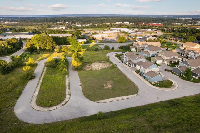 000 Barnes Road, Garfield Twp, MI 49684