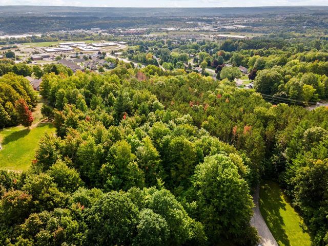 000 Barnes Road, Garfield Twp, MI 49684