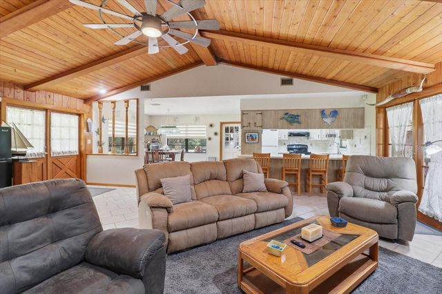 10265 W SPRINGTREE LANE, Crystal River, FL 34428