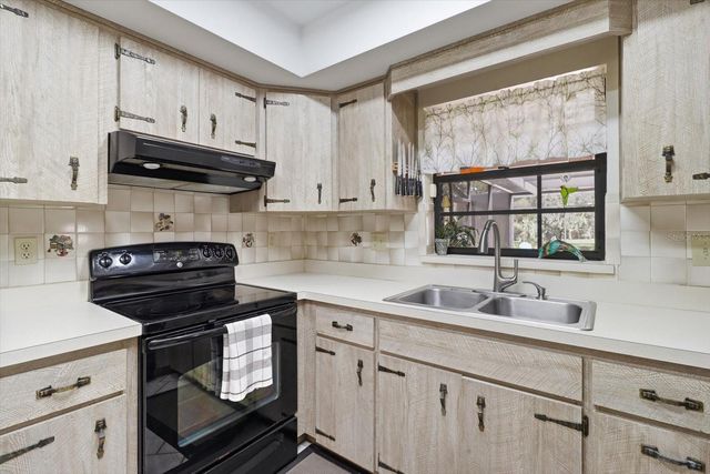 10265 W SPRINGTREE LANE, Crystal River, FL 34428