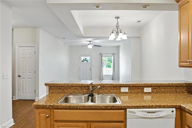 3044 Hughes LN, Hayes, VA 23072