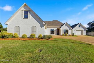 227 Clubview Circle, Pearl, MS 39208