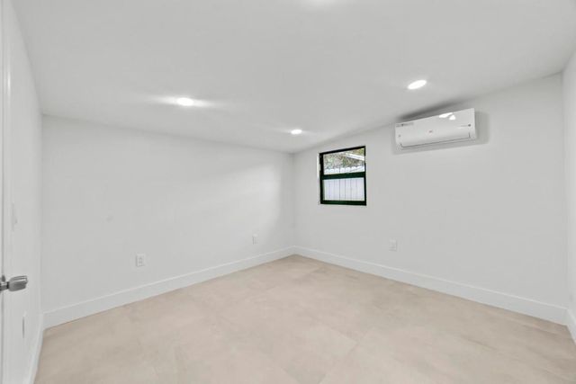 4114 SW 49th Court, Dania Beach, FL 33314